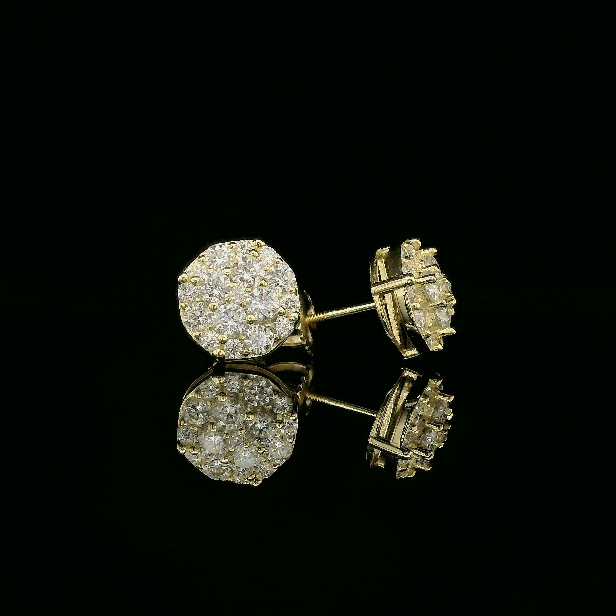 Dazzling Round Diamond Pave Stud Earrings | 9mm | VVS