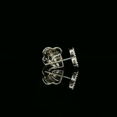 Luxurious Diamond Clover Stud Earrings | 0.3ct VVS | 10mm