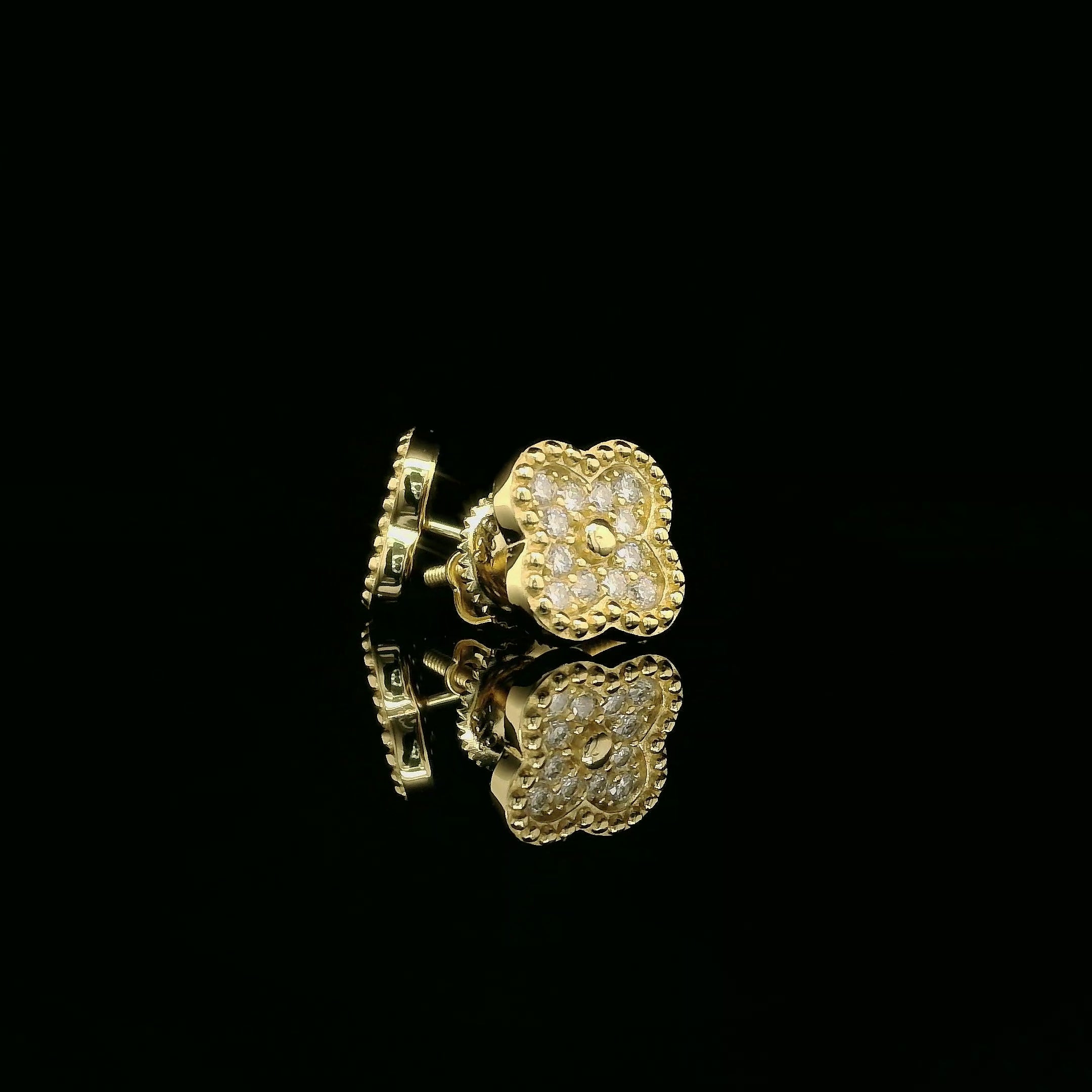 Luxurious Diamond Clover Stud Earrings | 0.3ct VVS | 10mm