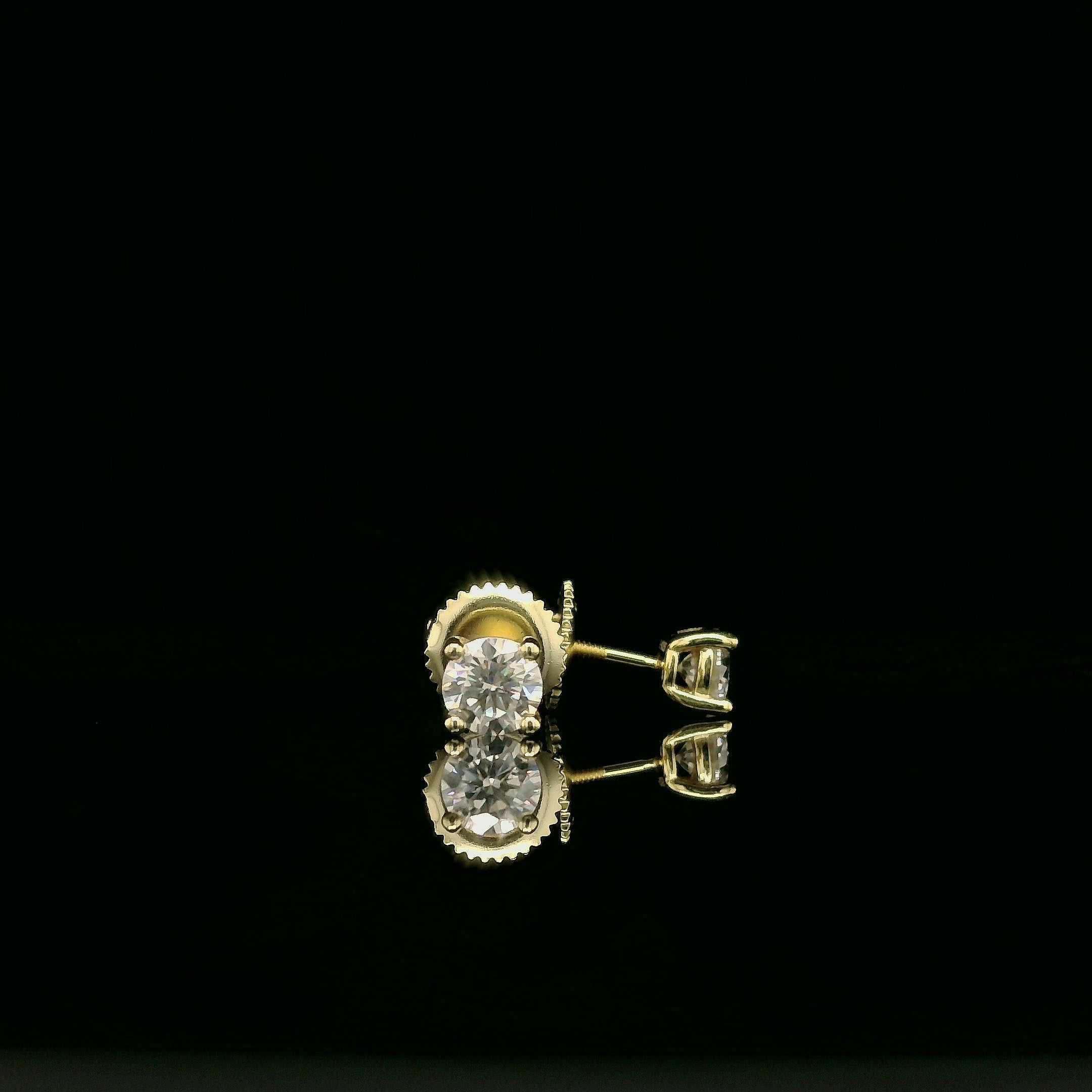 Brilliant Round Diamond Stud Earrings | 0.6ct VVS | 4mm