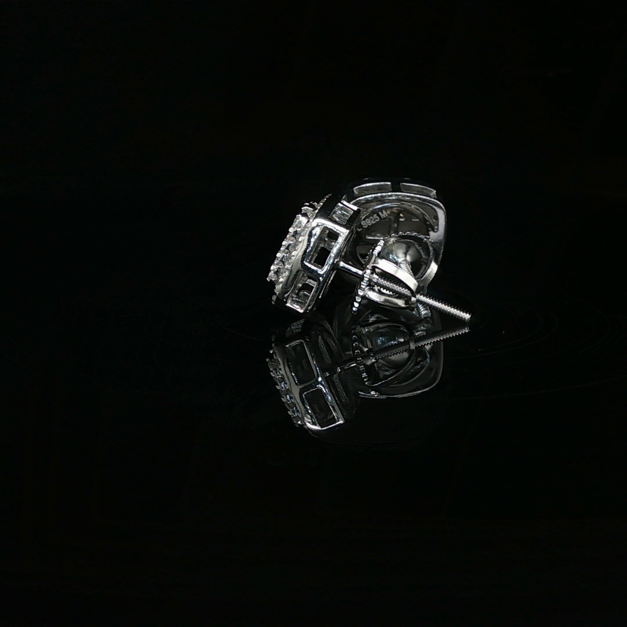Men's Invisible-Set Princess Round Cluster Studs – 925 Sterling Silver | VVS Moissanite | 3D Tiered Cushion