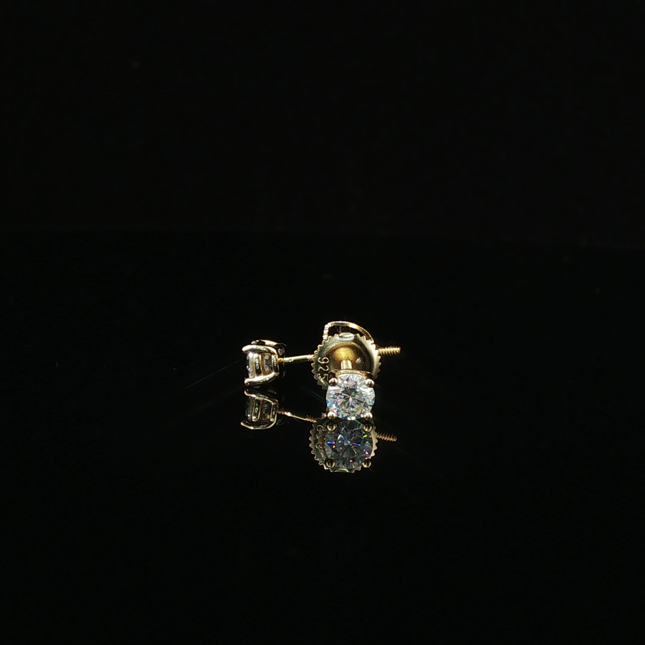 Brilliant Round Diamond Stud Earrings | 0.6ct VVS | 4mm