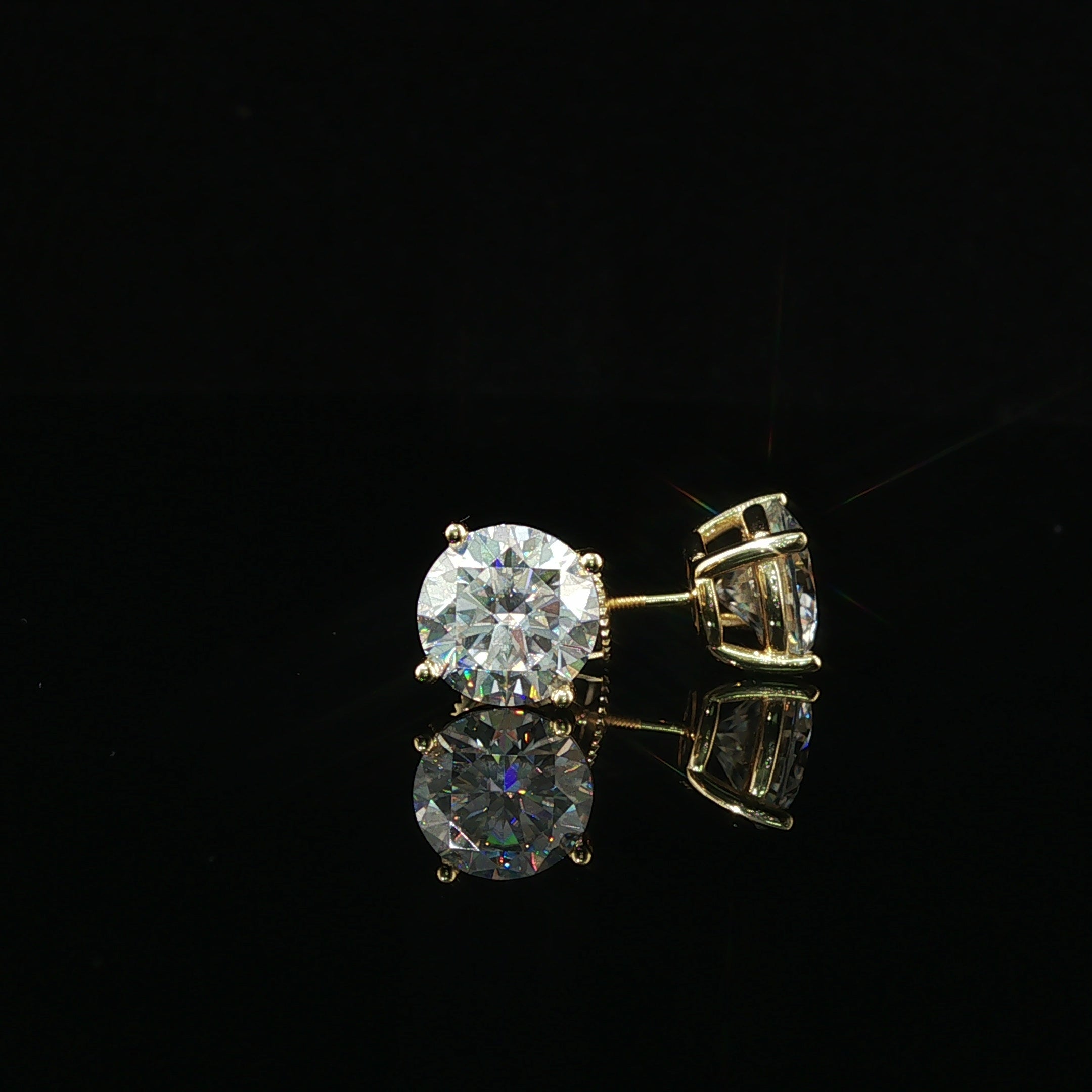 Brilliant Round Diamond Stud Earrings | 6ct VVS | 9mm