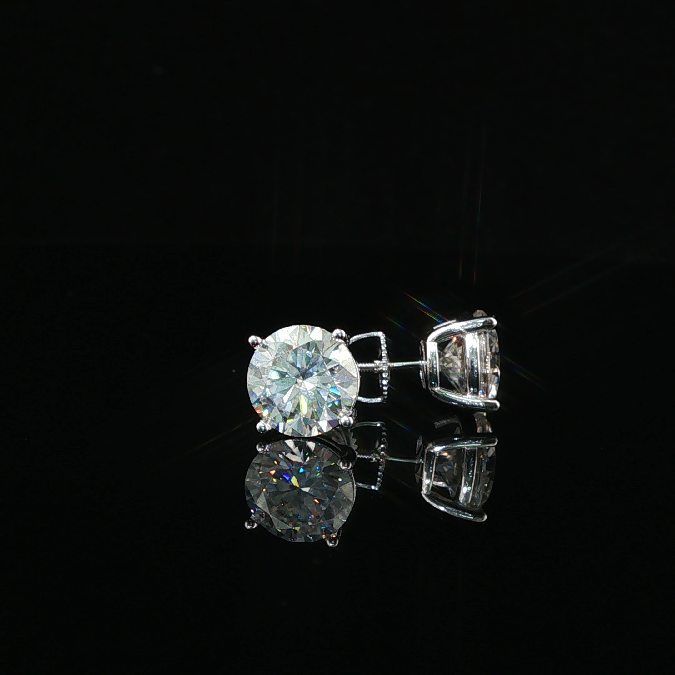 Brilliant Round Diamond Stud Earrings | 6ct VVS | 9mm
