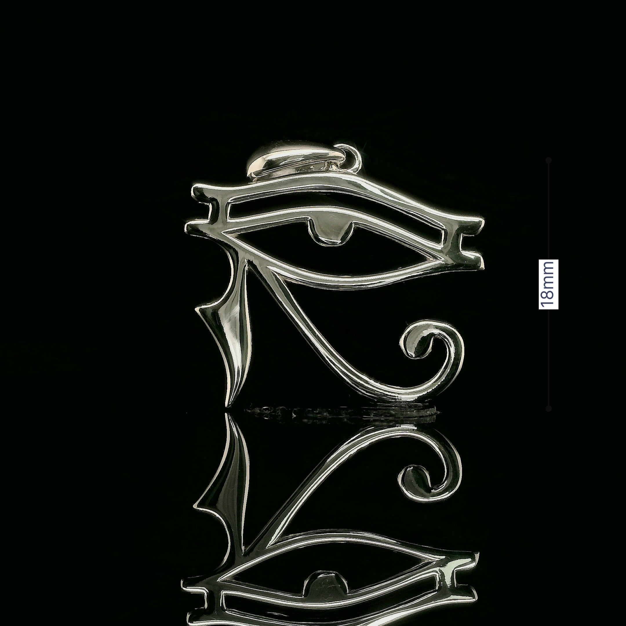 Eye of Horus Protection Pendant | 18mm | VVS