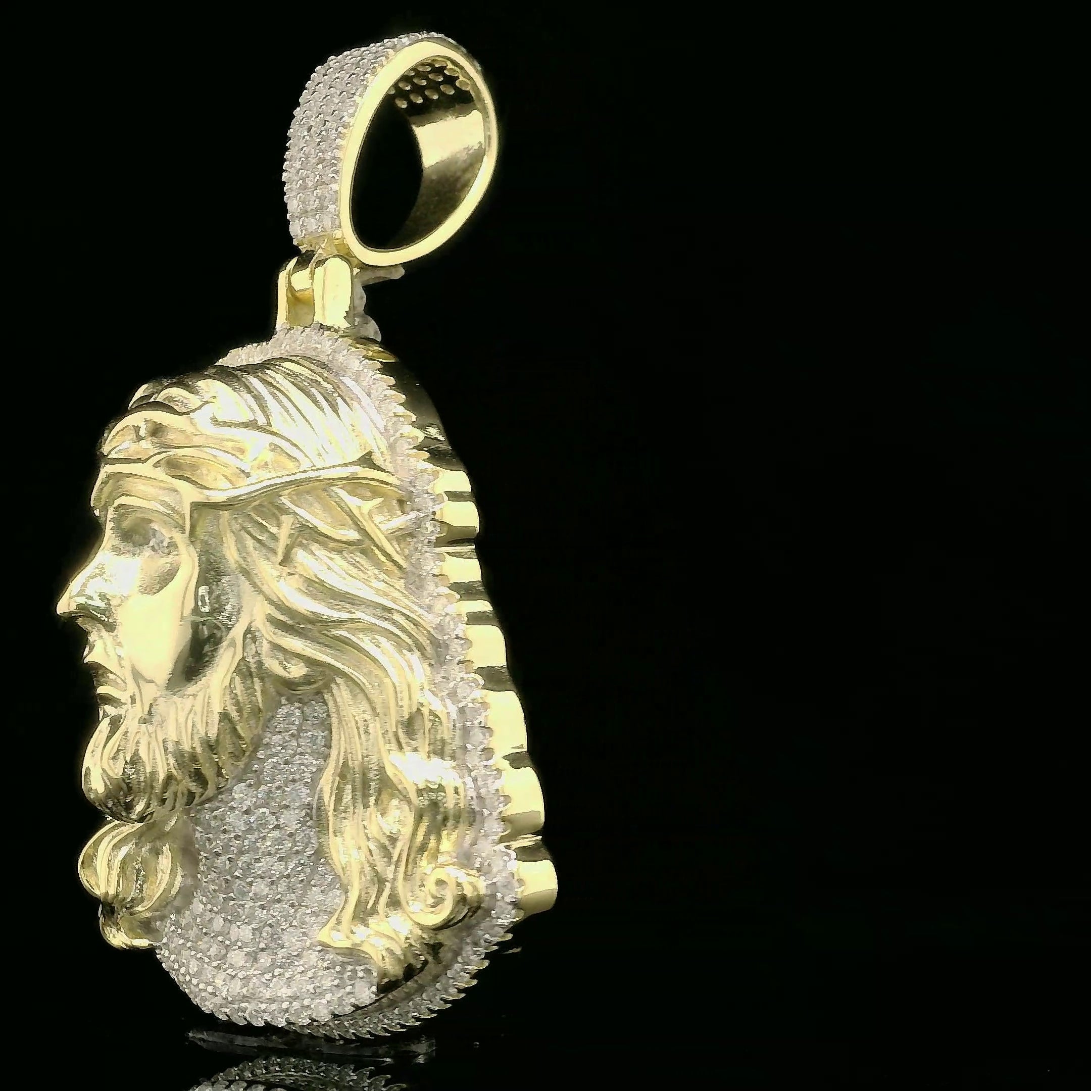 Iced Out Jesus Head Pendant | 36mm | VVS