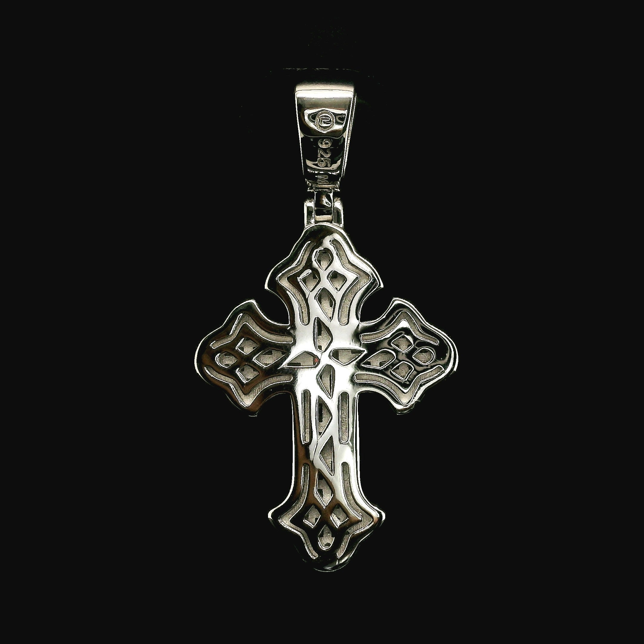 Iced Out Gothic Cross Pendant | 29mm | VVS