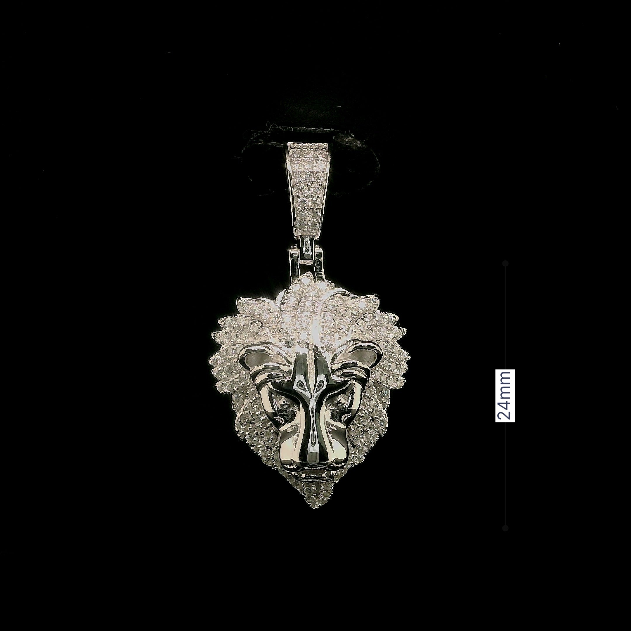 Men's Iced Out Lion Head Pendant | 24mm | VVS