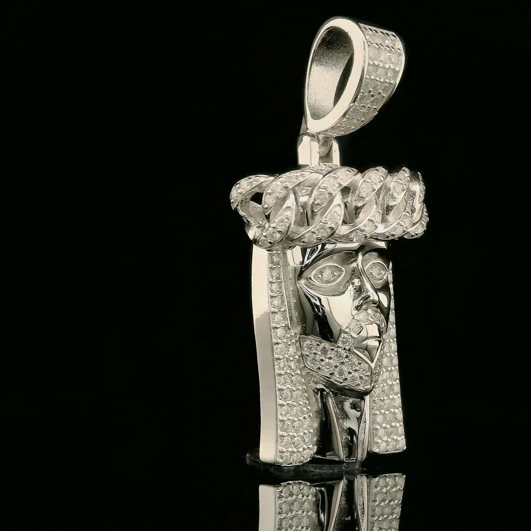 Iced Out Jesus Head Pendant | 0.94ct | 25mm | VVS