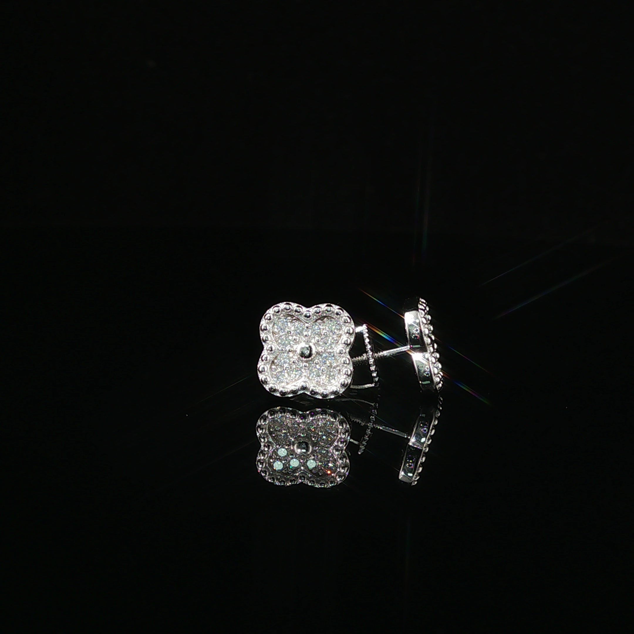 Luxurious Diamond Clover Stud Earrings | 0.3ct VVS | 10mm
