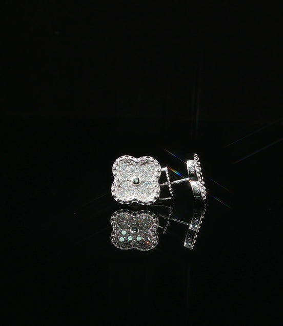 Luxurious Diamond Clover Stud Earrings | 0.3ct VVS | 10mm