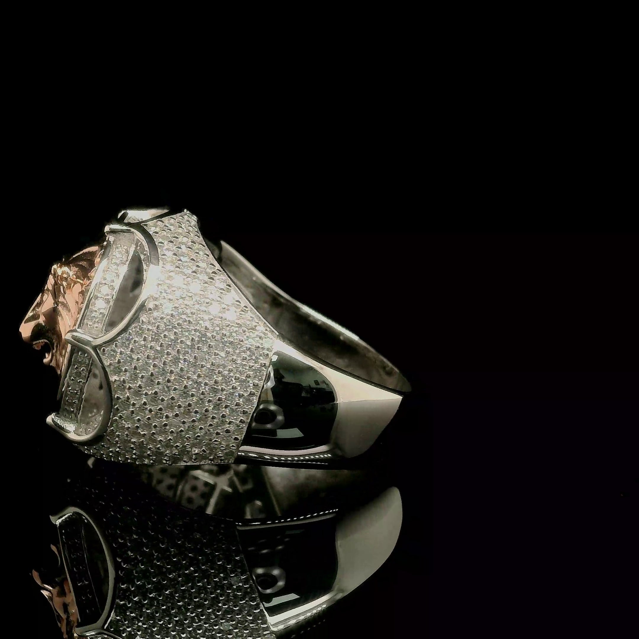 Two-Tone Roaring Lion Head Ring | 2.76ct | 22mm | VVS