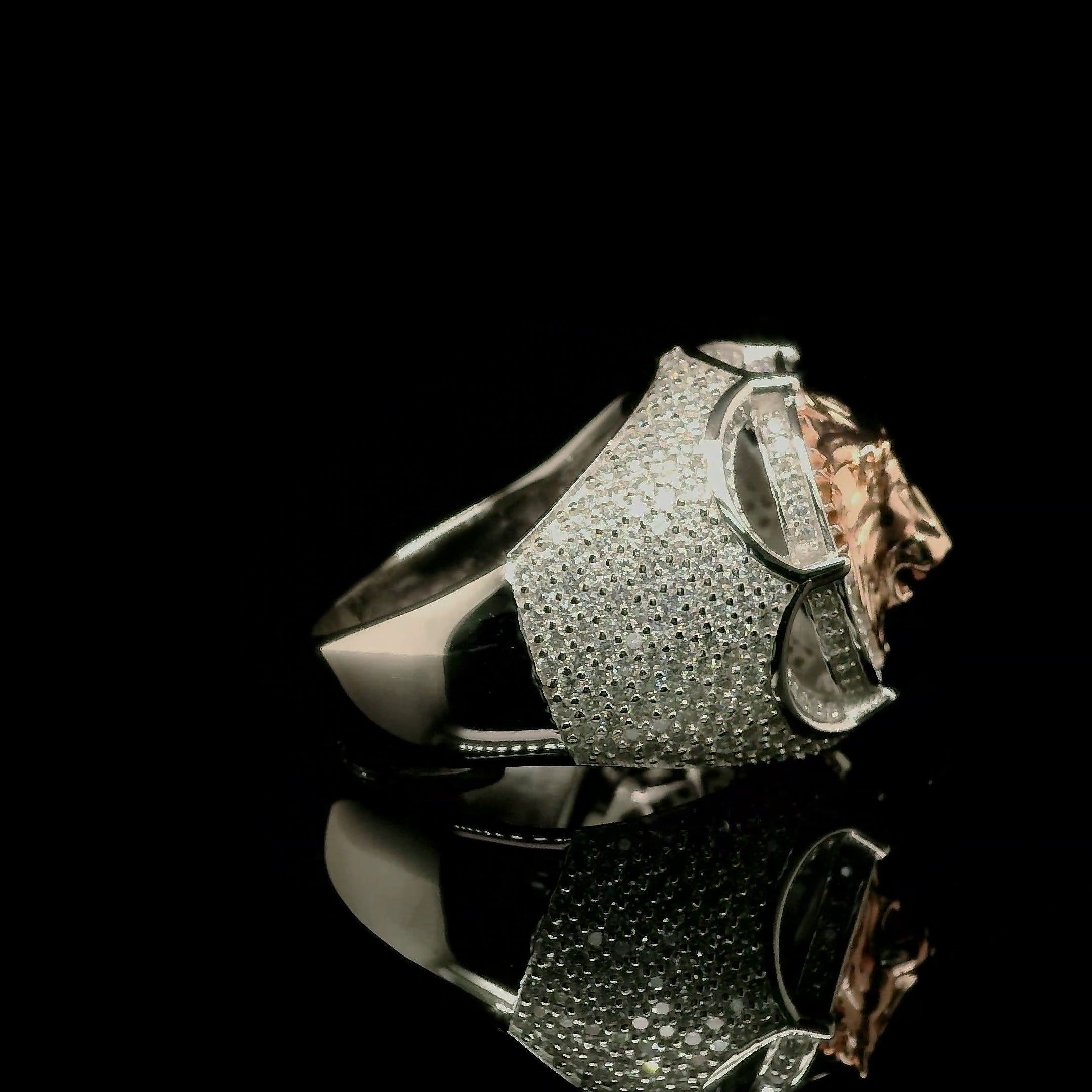 Two-Tone Roaring Lion Head Ring | 2.76ct | 22mm | VVS