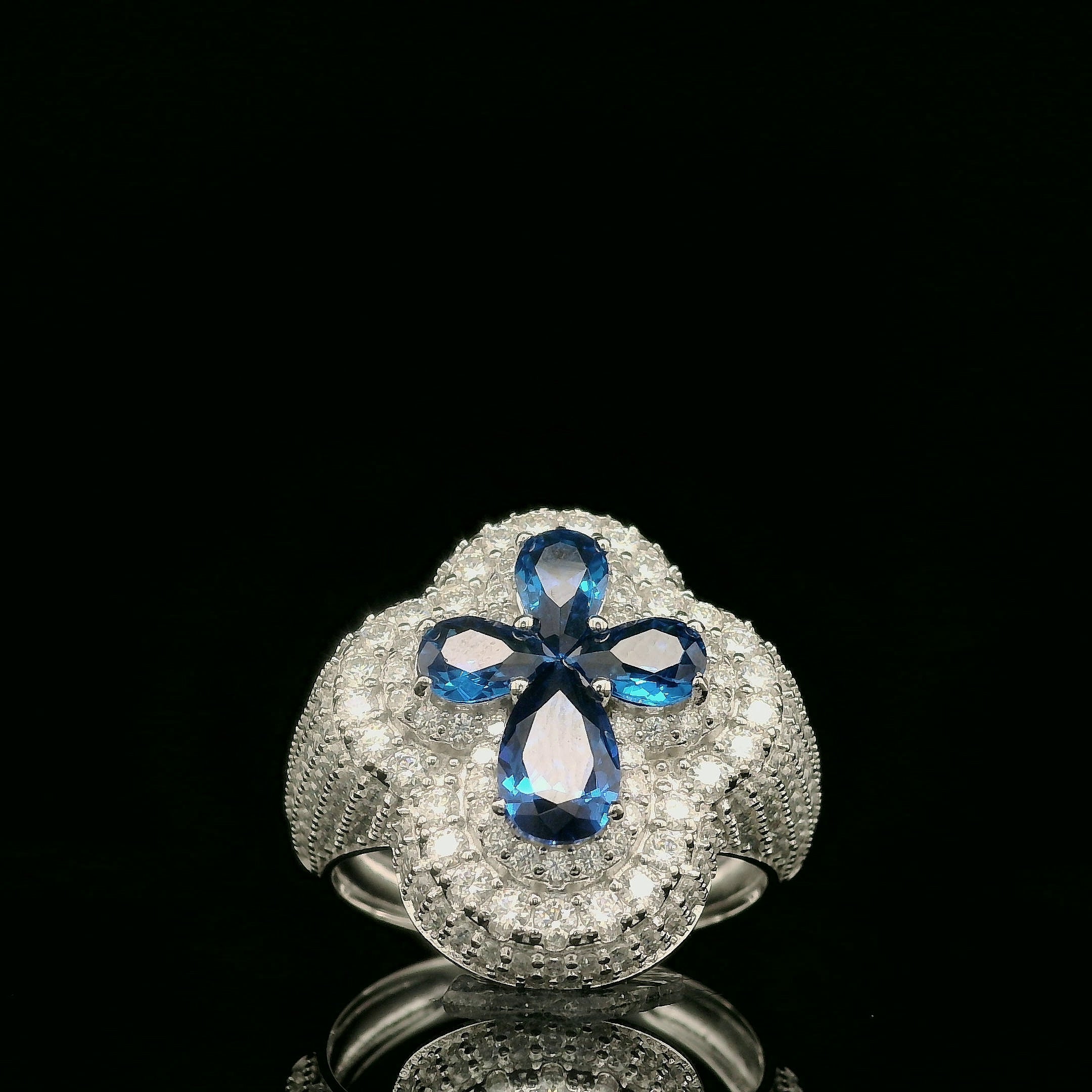 Elegant Spinel & White Diamond Cluster Ring in Sterling Silver | 2.52ct | 22.5mm | VVS