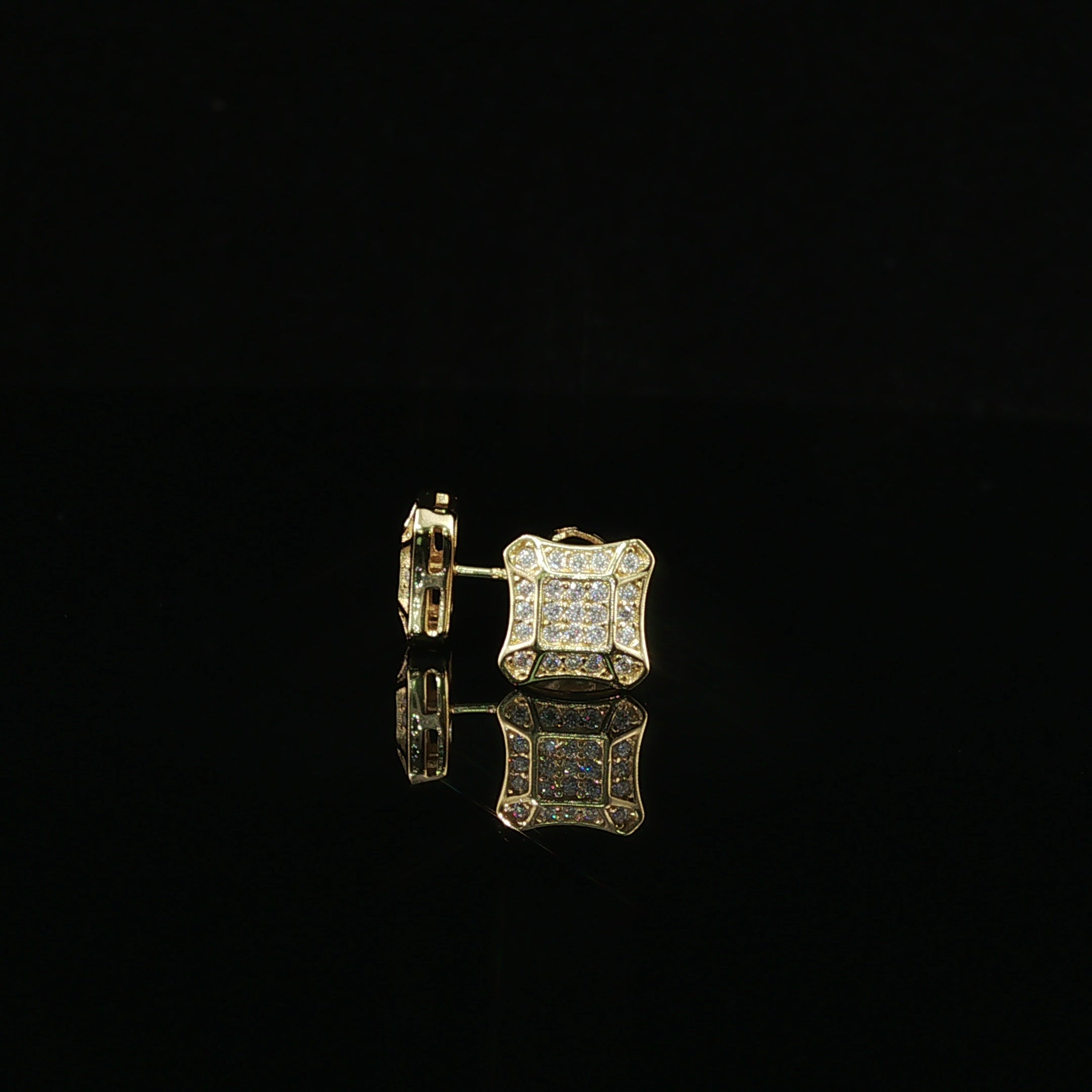 Dazzling Diamond Pave Square Stud Earrings | 8mm | VVS