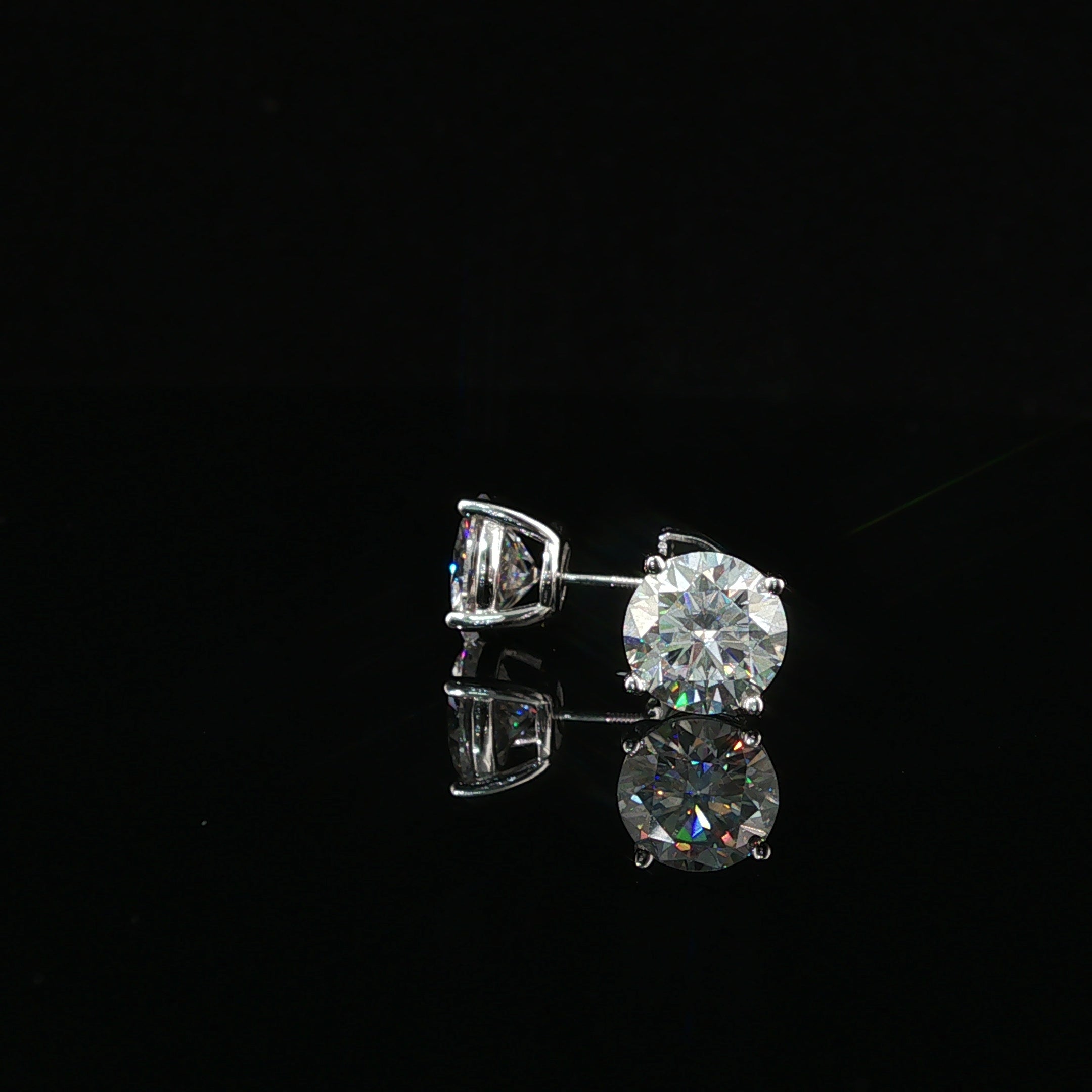 Brilliant Round Diamond Stud Earrings | 4ct VVS | 8mm